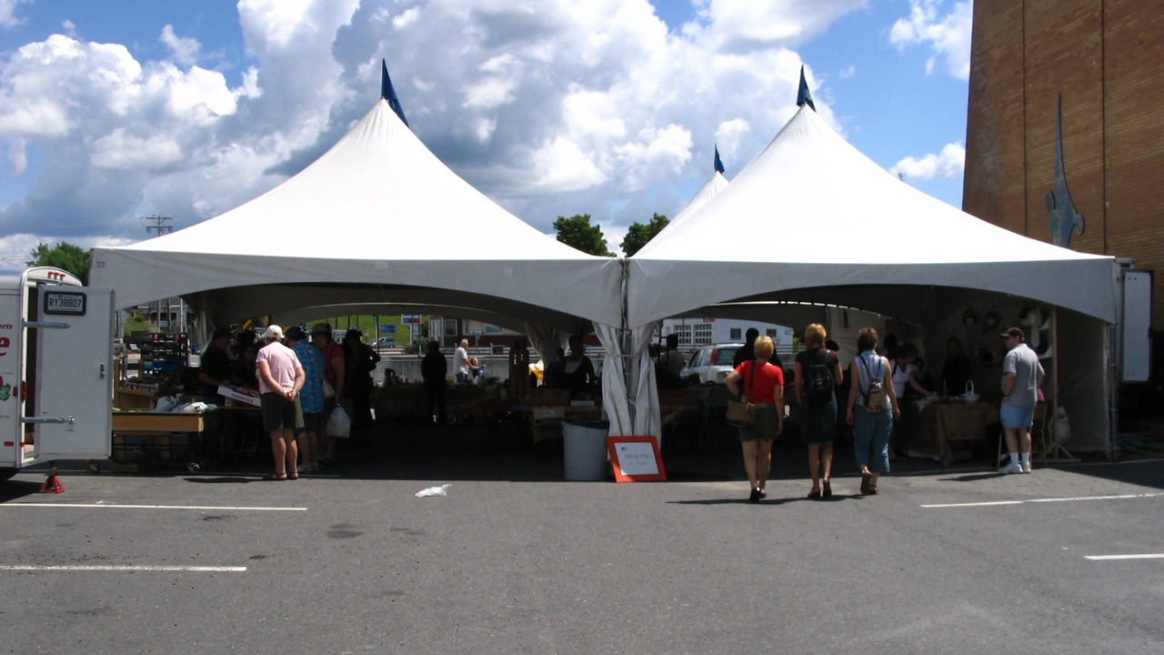 Le Marché Public Lac-Mégantic relocalisé temporairement
