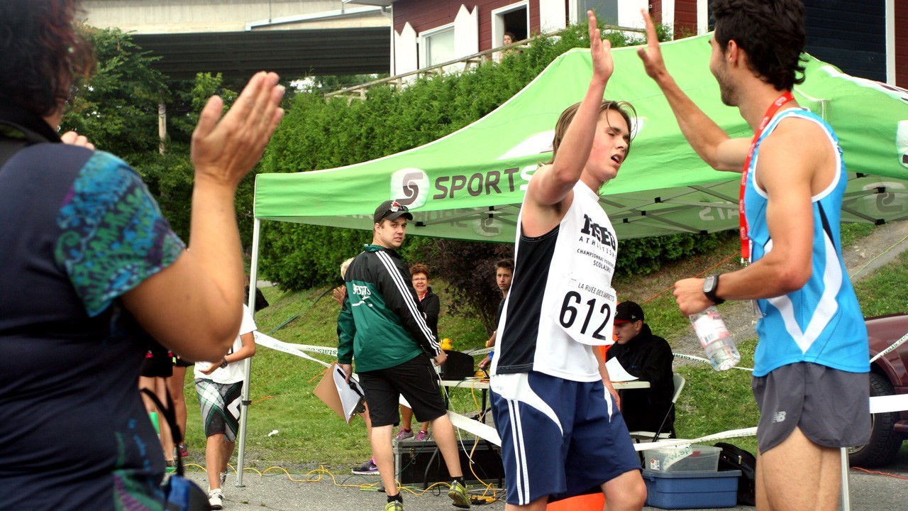Marc-Olivier Roy (à gauche) a terminé troisième derrière le vainqueur de l'épreuve Mathieu Landry-Côté, de Victoriaville. Les parents de ce dernier sont originaires de la Beauce.