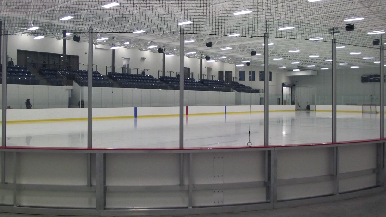 Les activités de patinage et de hockey reprennent aujourd’hui au Centre sportif Lacroix-Dutil.