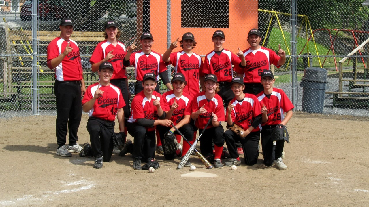 Les Braves Bantam A ont terminé au sommet de leur division durant la saison régulière.