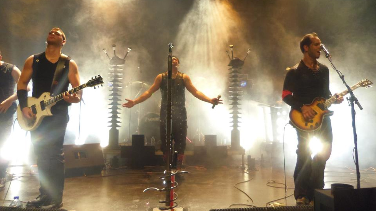 Andy Vachon, à gauche, est natif de Saint-Georges. Il sera en prestation à New York bientôt pour un spectacle hommage à Rammstein.