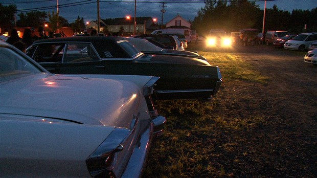 Plus de 3000$ ont été amassés pour Lac-Mégantic grâce à la résurrection du cinéparc à Saint-Georges.