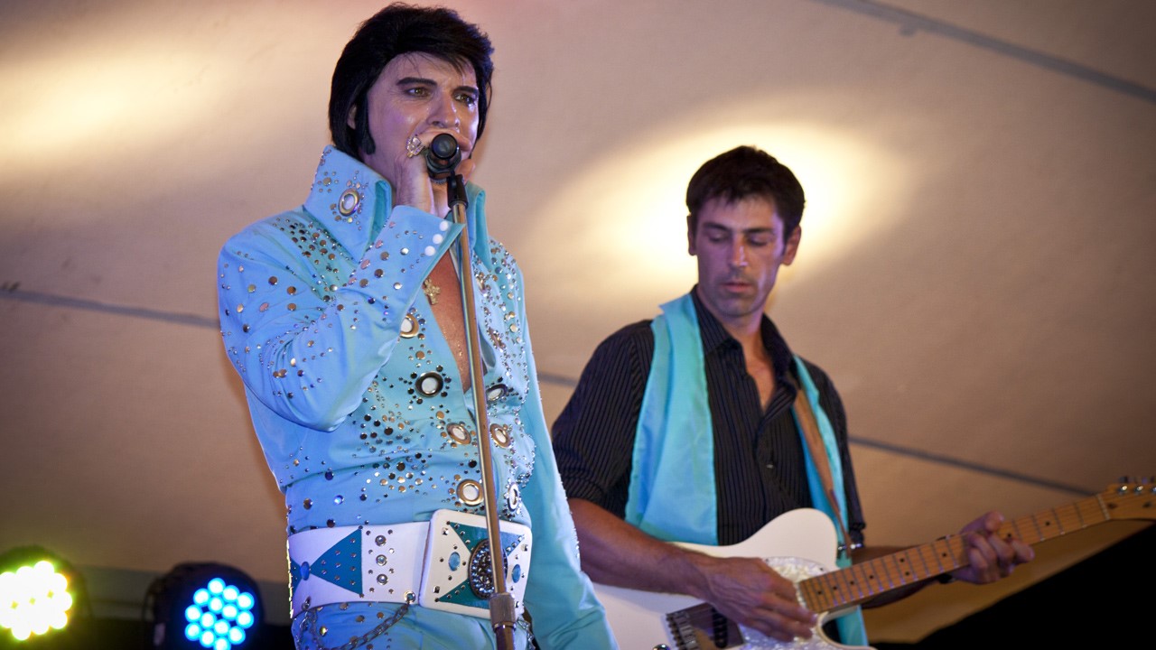 Elvis débarque à Saint-Joseph
