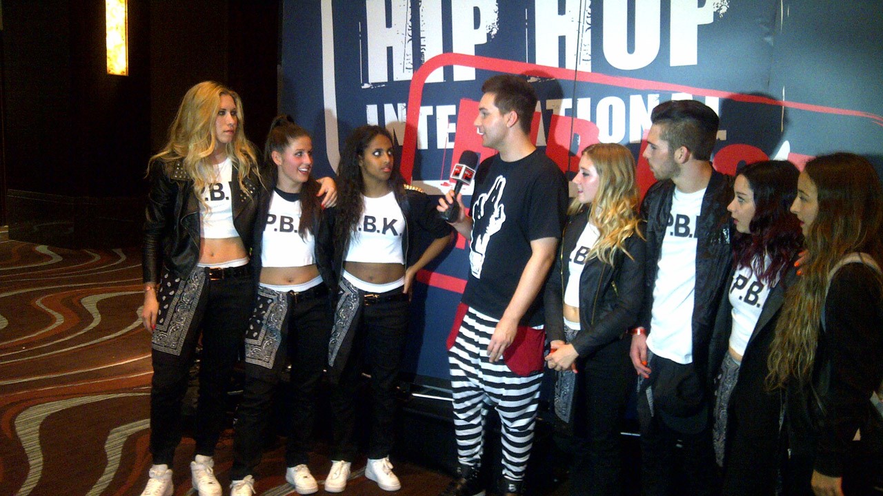Élodie Vachon de Sainte-Marie (complètement à gauche sur la photo) a récemment participé aux Championnats mondiaux de danse « hip-hop » à Las Vegas en compagnie de son équipe du Studio Party Time. Au terme de la compétition, la Mariveraine et son équipe se sont classées en 8e position du palmarès mondial.