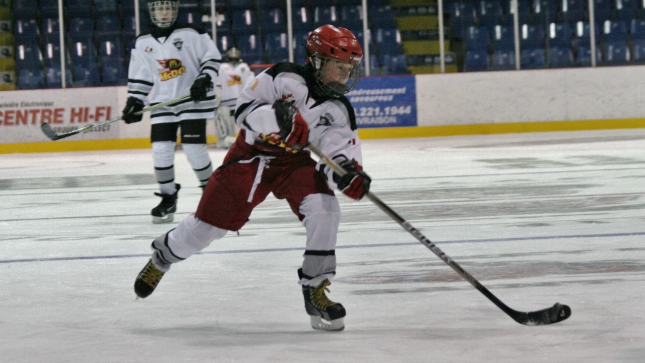 Le Tournoi provincial de hockey Bantam Centre Hi-Fi de Saint-Georges s'est mis en branle
