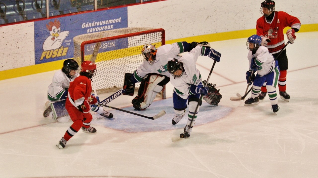Le Tournoi provincial de hockey Bantam Centre Hi-Fi de Saint-Georges s'est mis en branle