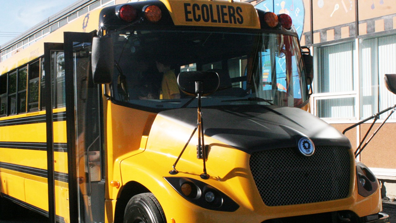 Avec plus de 10 000 véhicules, près de 563 000 élèves transportés et un million de kilomètres parcourus chaque jour, le transport scolaire constitue un secteur exposé aux accidents de la route.
