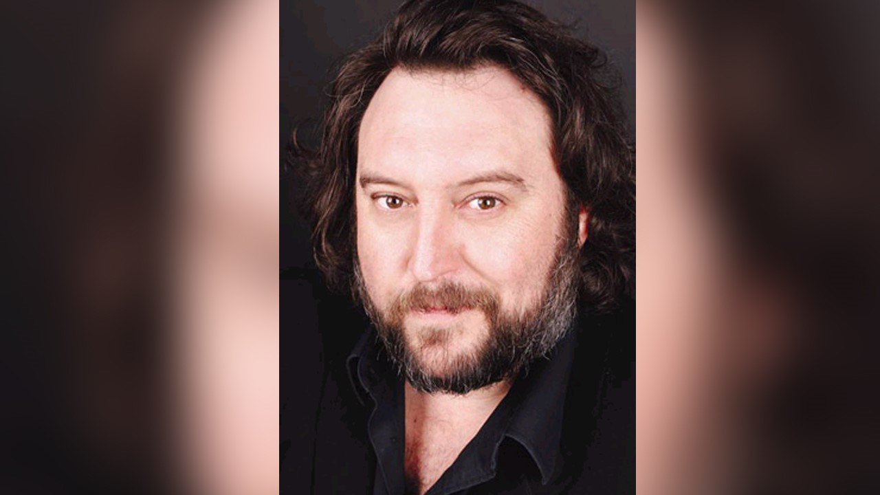La Librairie Sélect de Saint-Georges accueillera l’auteur fantastique Bryan Perro, connu pour ses séries « Amos d’Aragon » et « Wariwulf ».