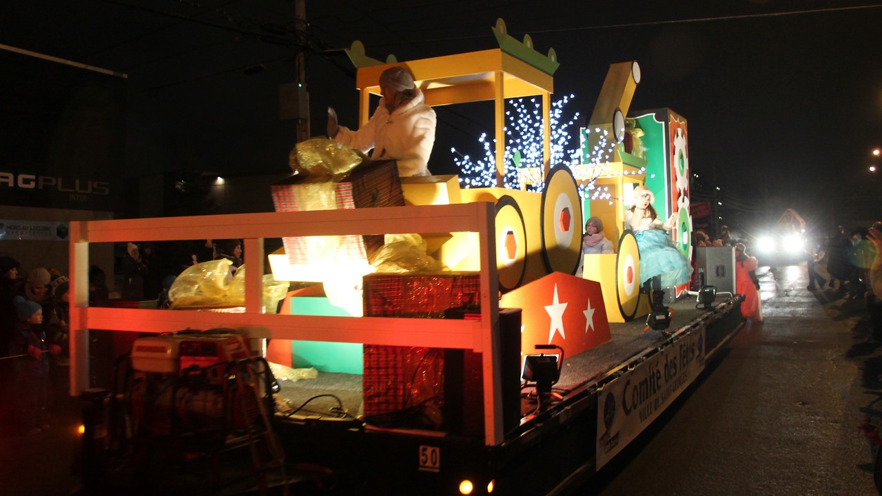 La Ville de Saint-Georges tient son défilé de Noël