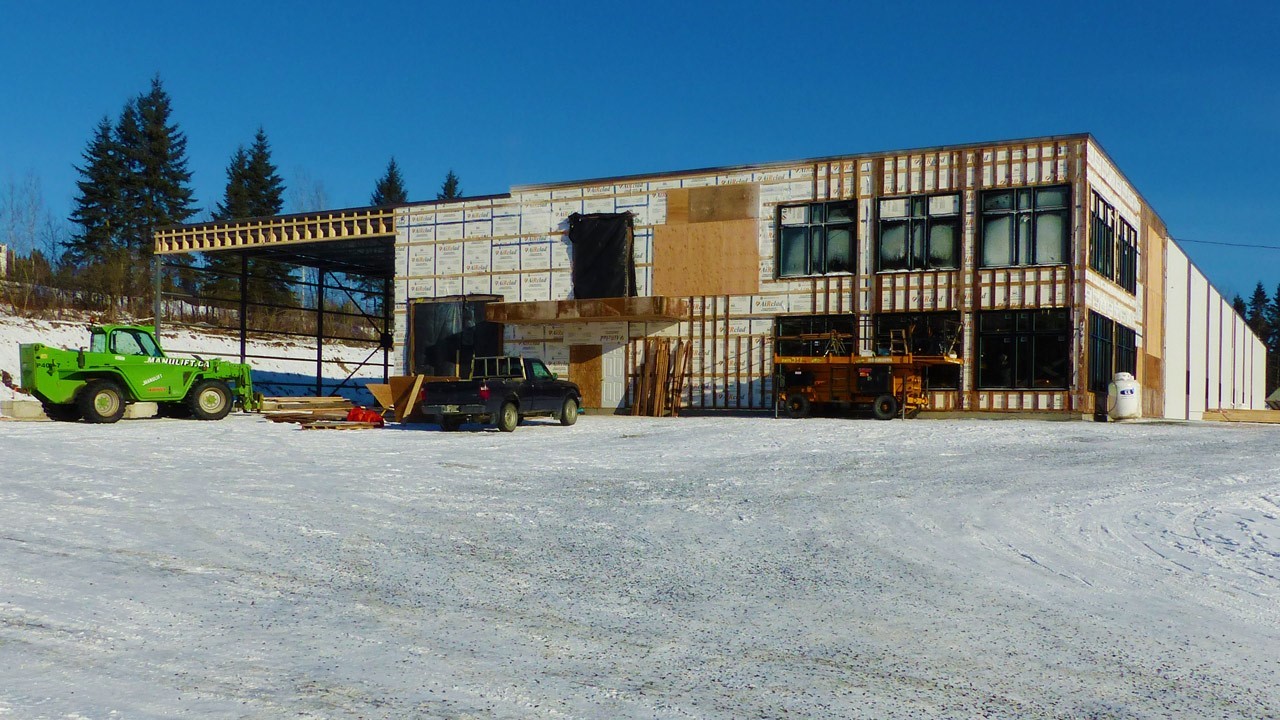 L’entreprise Portes et fenêtres Abritek inc. procède à la construction d’une nouvelle usine au 3315, 98e Rue.