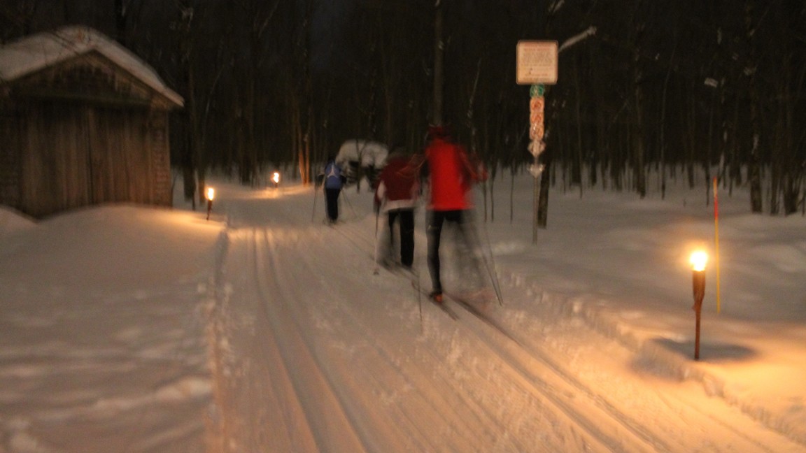Ski de fond au flambeau à la cabane à sucre Aurélien Lessard