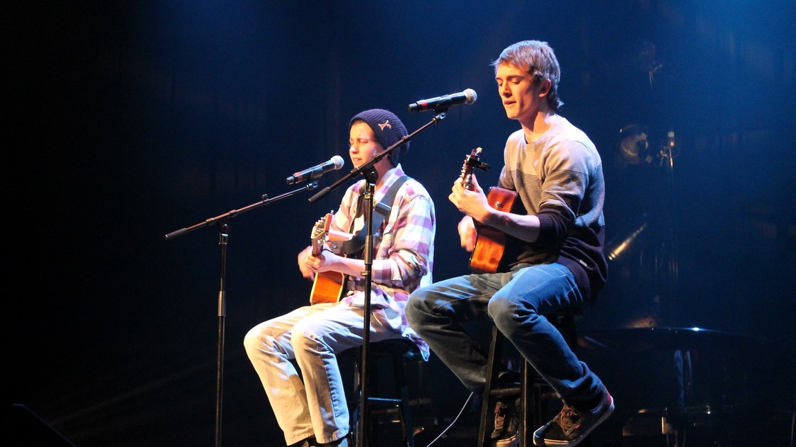 Anthony Mifsud et Samuel Dubord représenteront leur école à la finale régionale de "Secondaire en Spectacle"