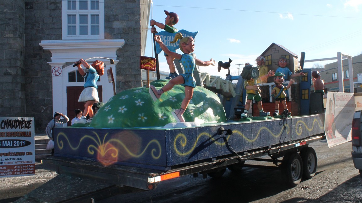 Un défilé à Beauceville à l’occasion du Festival d’Hiver