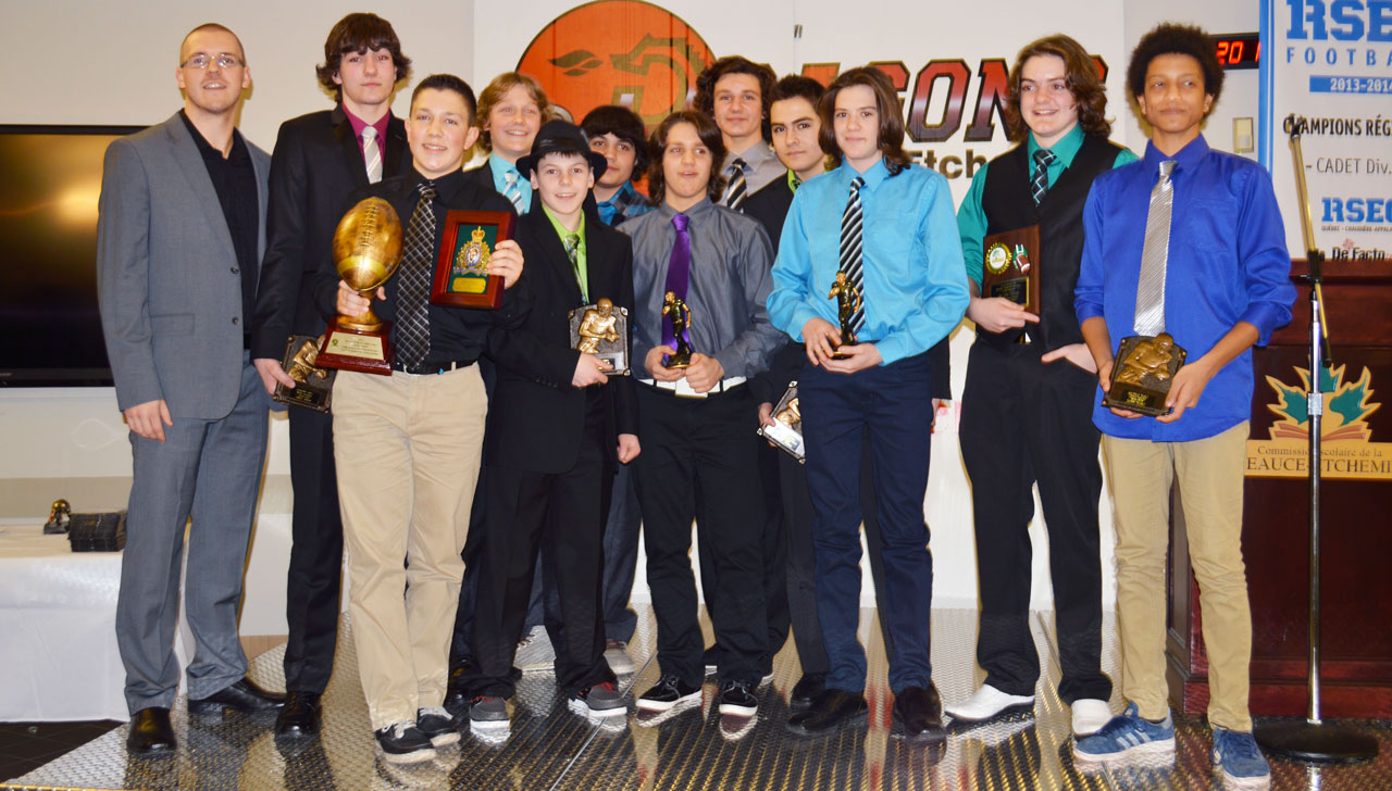 Raymond Mercier, entraîneur-chef; Samuel Bisson, Édouard Bergeron, David Dallaire, Joey Thibodeau, Dannick Tapp, Maxim Jean, Cédric Vaillancourt, Vincent Lessard, Nathan Bolduc, William Poulin, Isacco Gaudet.