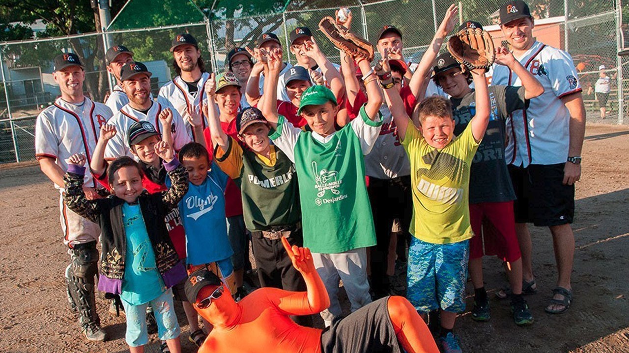 Les Jarrets Noirs offriront aux jeunes de la région une clinique de baseball avant le début de la saison 2014.