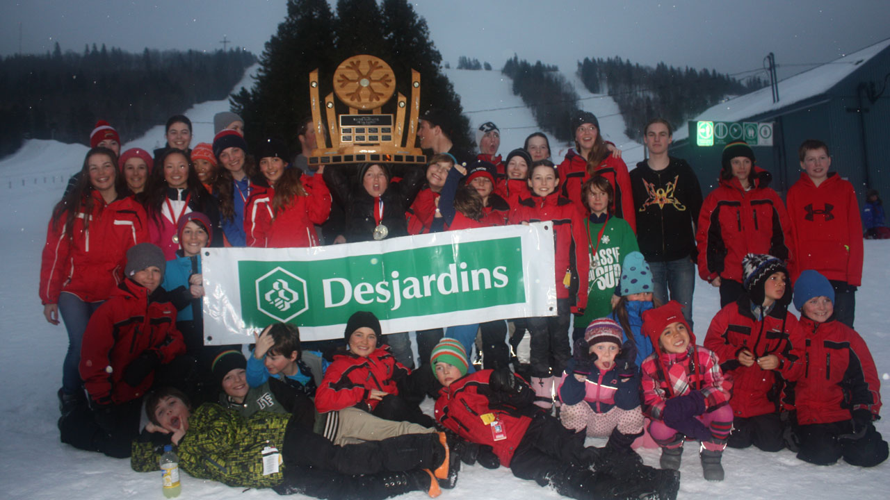 C’est lors de la dernière compétition de ski alpin qui se déroulait à St-Pacôme, le 15 mars dernier, qu’a été dévoilé le classement final des clubs. Le club du Massif du Sud se mérite la première position. En deuxième place, on retrouve le nouveau venu dans le Circuit, soit le club du Mont Adstock, et la troisième position revient au club de St-Pacôme.