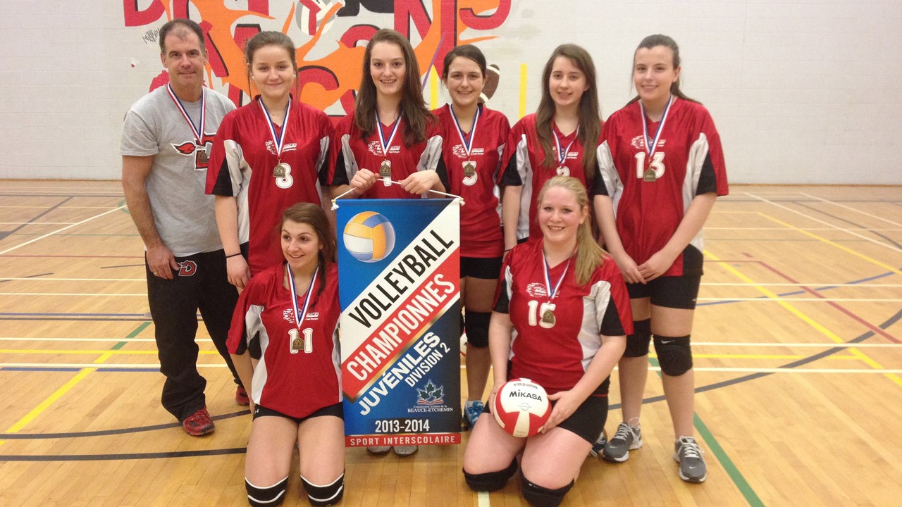 En juvénile Féminin B: La Polyvalente de St-Georges remporte la médaille d'or