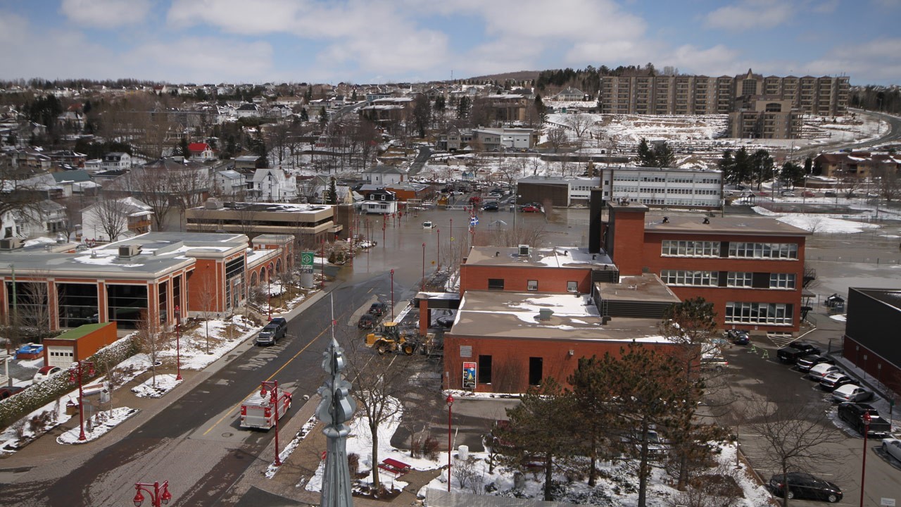 La Ville de Sainte-Marie informe la population que le niveau de la rivière est à la baisse et qu’elle a atteint le seuil «inondation mineure».