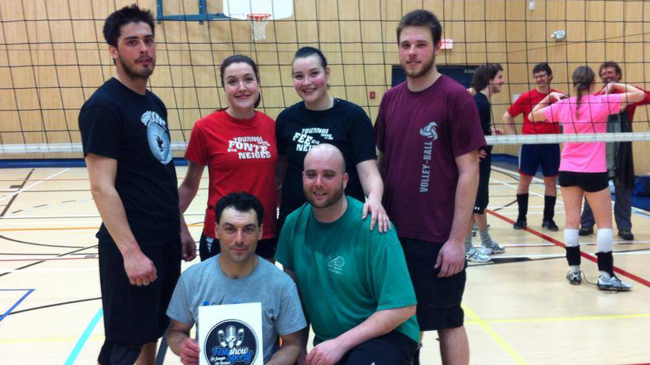 L'équipe de volleyball de Geneviève Martineau a remporté le tournoi dans la classe Compétition