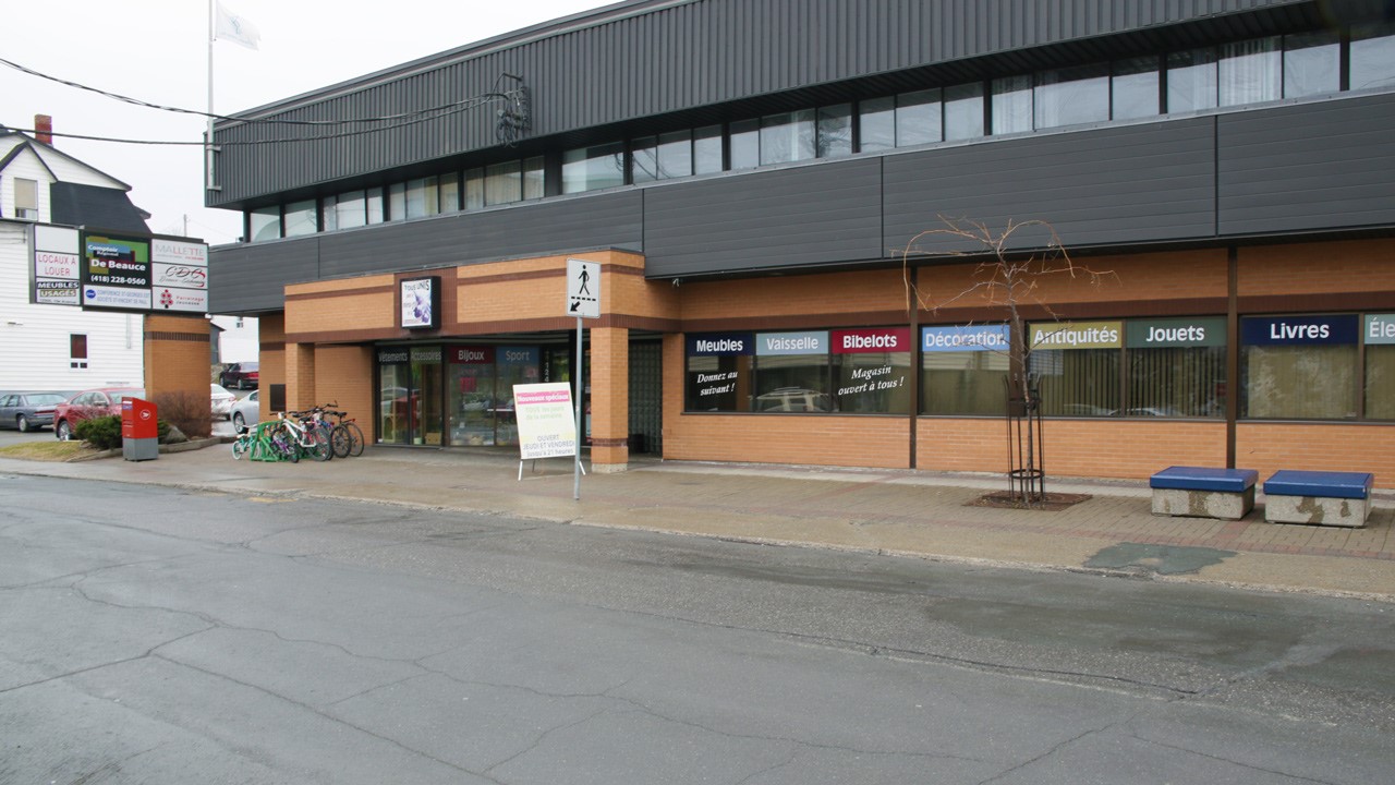 La Société subsiste depuis de nombreuses années grâce aux dons et aux ventes effectuées au comptoir régional.