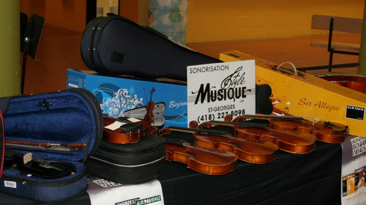 Une panoplie de violon était présentée par Style Musique.