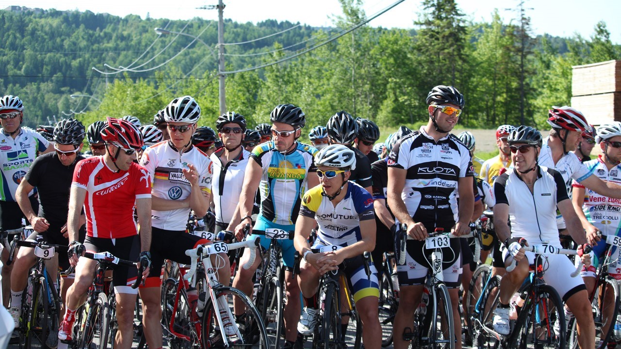 La 13e édition du Granfondo Colnago avec moins de participants, mais chargée en émotion