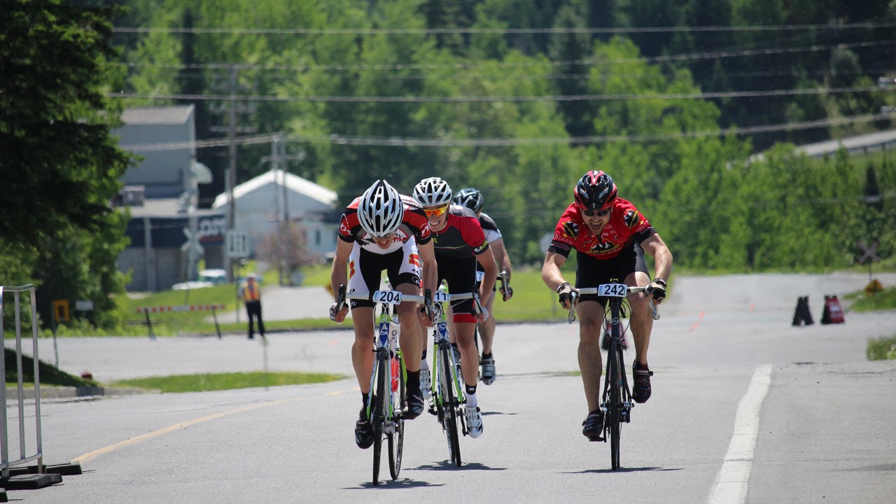 La 13e édition du Granfondo Colnago avec moins de participants, mais chargée en émotion