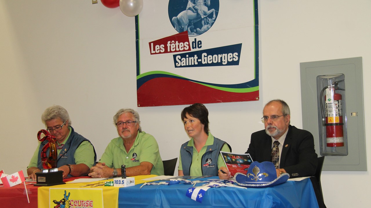 Saint-Jean Baptiste, Fête du Canada, course de Bateaux-Dragons et marche au flambeau sont parmi les activités organisées par la ville de Saint-Georges