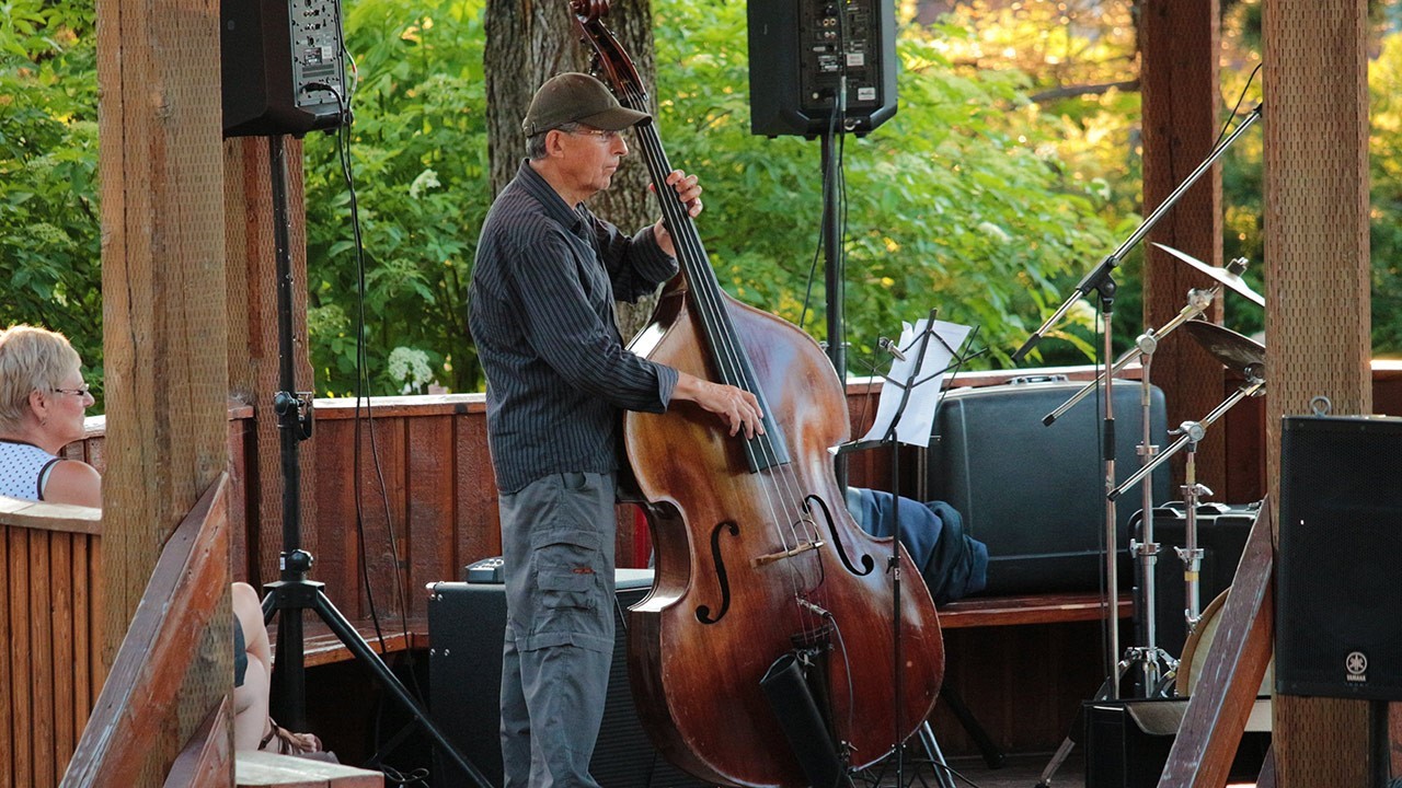 Environ 600 personnes se sont déplacées mercredi dernier pour entendre le Trio Sérénade qui était de passage à l’arboretum de Saint-Georges mercredi dernier lors des récitals de l’été georgien 2014.