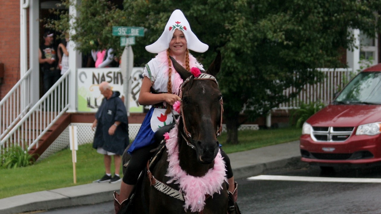 Une parade sous la pluie à Nashville en Beauce