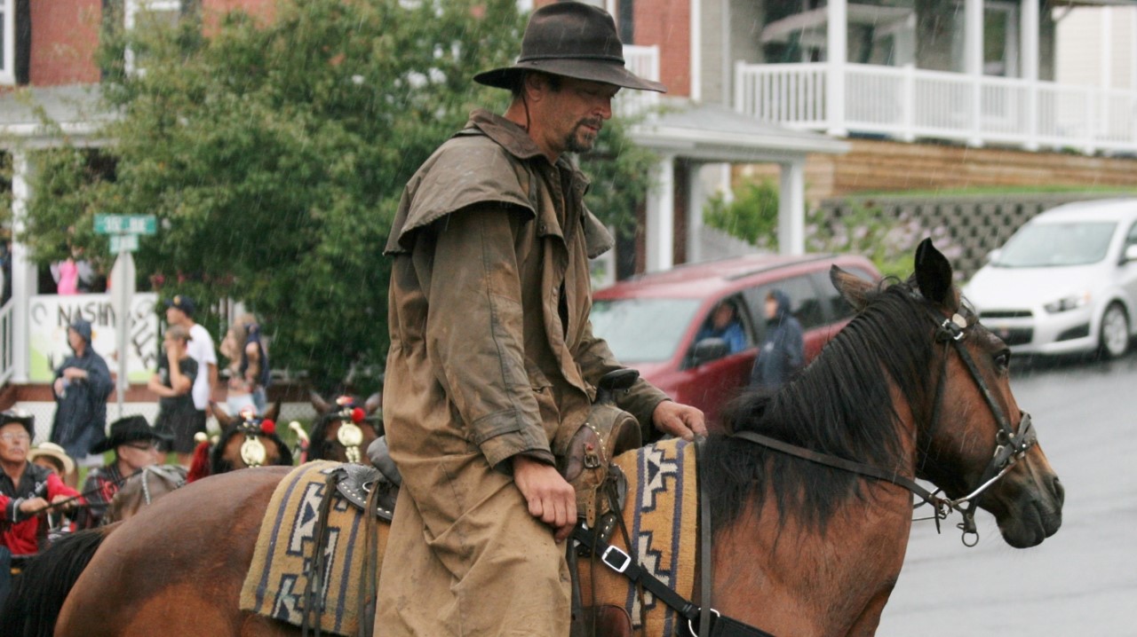 Une parade sous la pluie à Nashville en Beauce