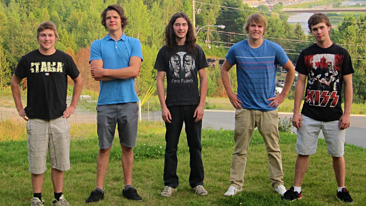 Grâce à l’initiative d’Emmanuel Champagne, Frédéric Jacques, Jean-Philippe Rodrigue, David Routhier et Marc-André Poulin-Corbin, tous âgés de moins de 21 ans, le Rock Jam sera de retour sur l’île Ronde de Beauceville.