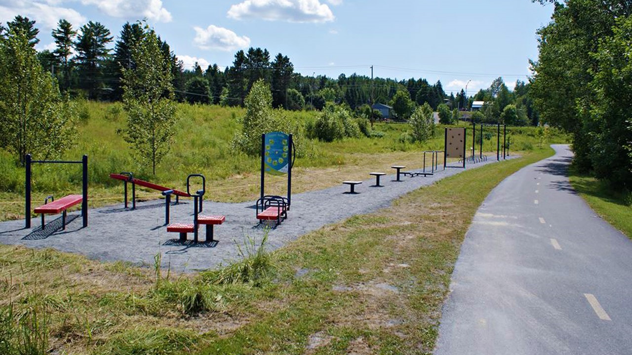 Le point de départ du parcours situé à l’intersection du sentier Seigneurial et de la 6e Avenue dans le secteur ouest de Saint-Georges (aux abords de la route verte).