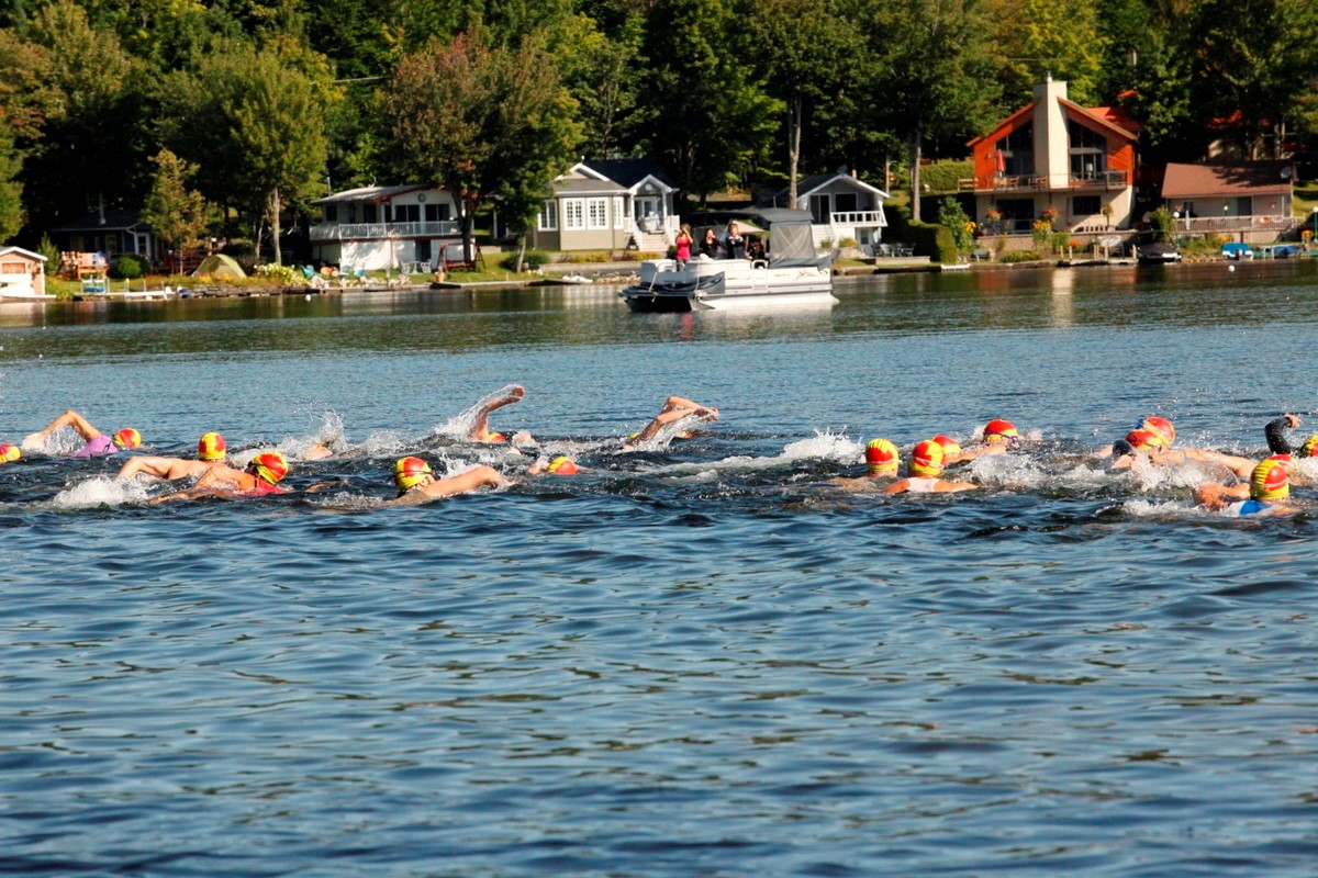 (299 photos) Plus de 150 braves pour le Premier Triathlon du Lac-Poulin