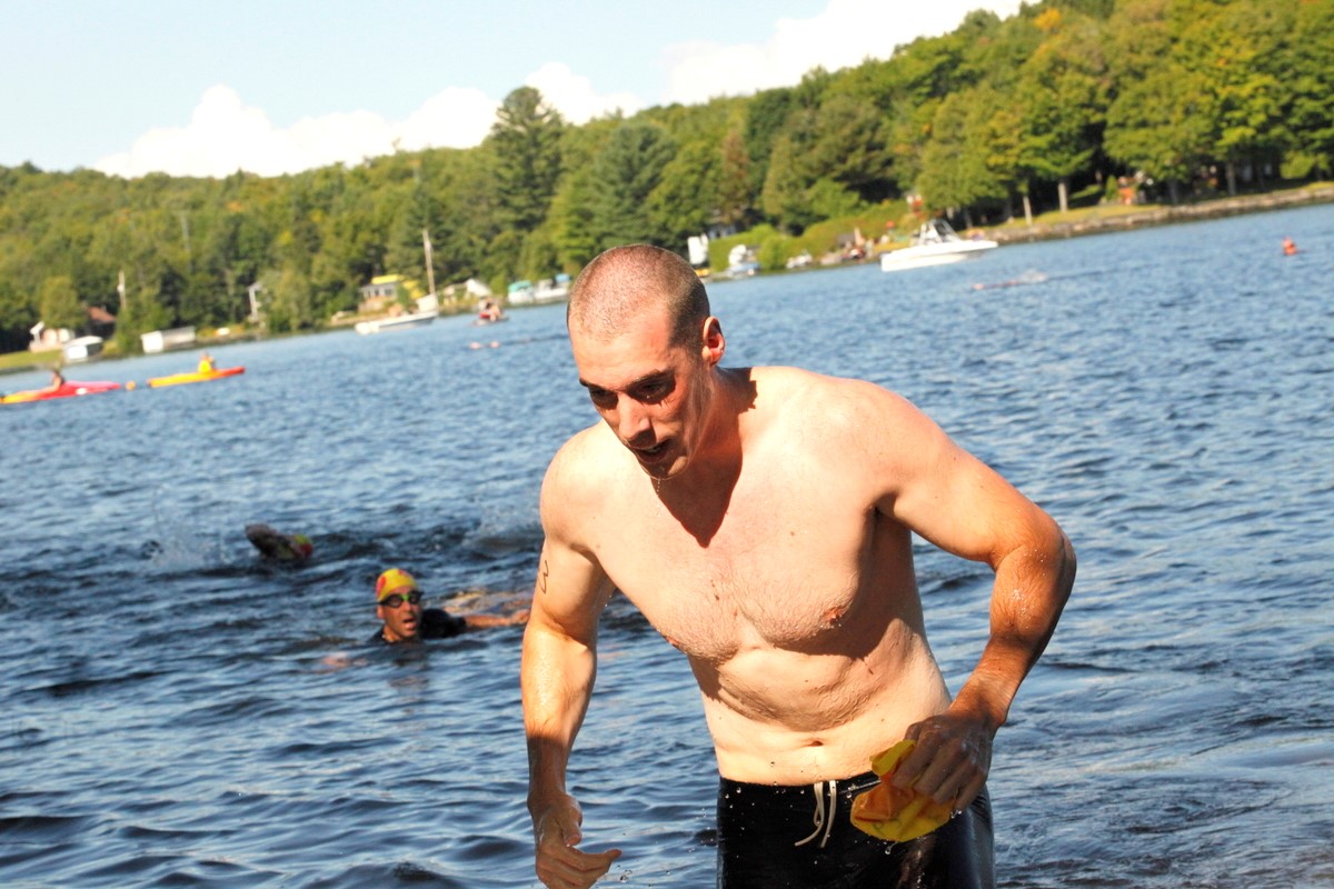 (299 photos) Plus de 150 braves pour le Premier Triathlon du Lac-Poulin