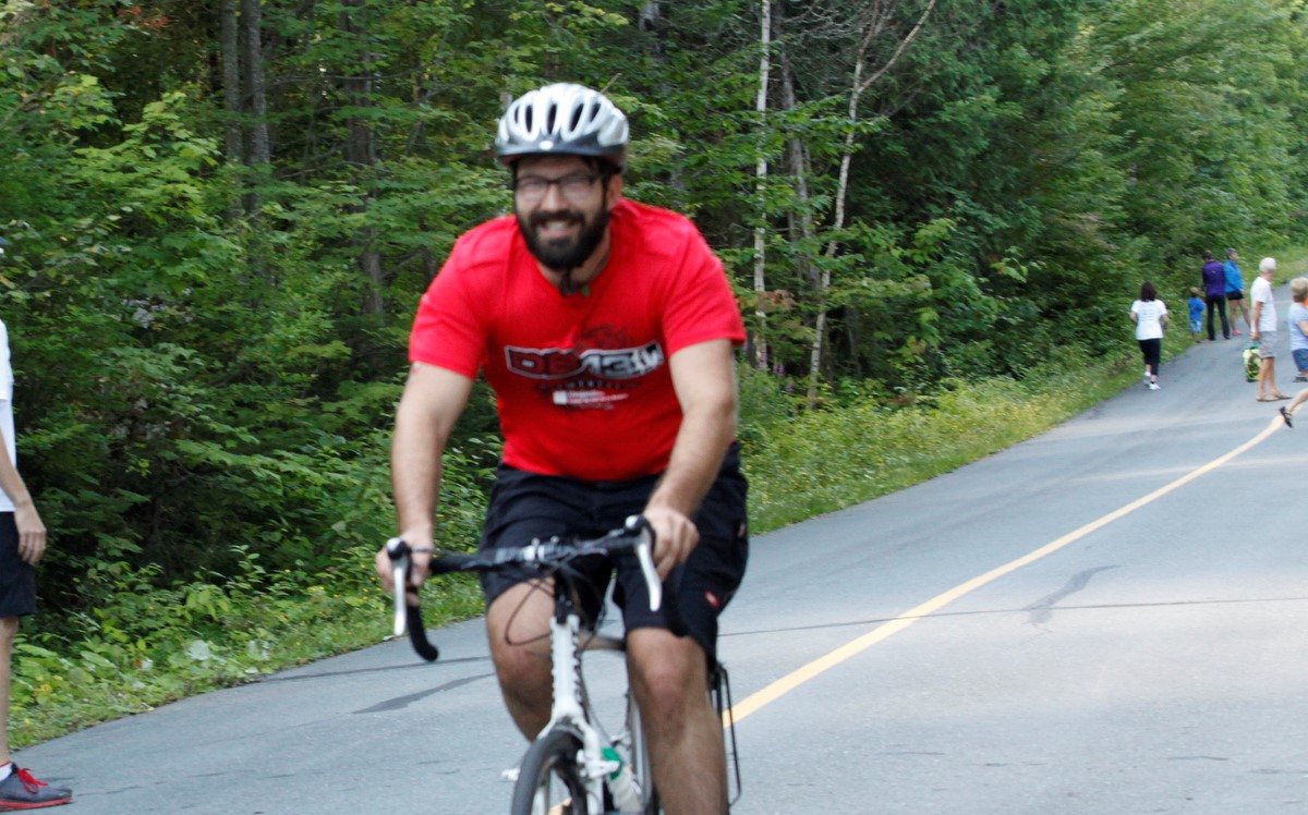 (299 photos) Plus de 150 braves pour le Premier Triathlon du Lac-Poulin