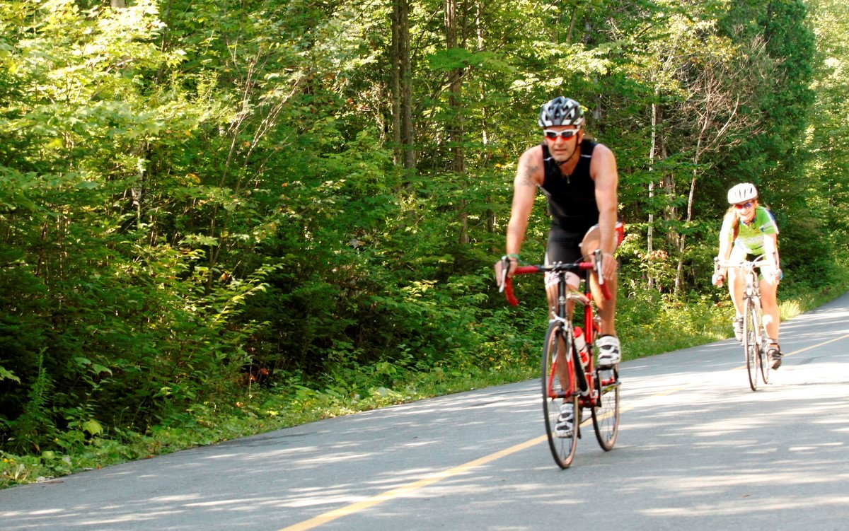 (299 photos) Plus de 150 braves pour le Premier Triathlon du Lac-Poulin
