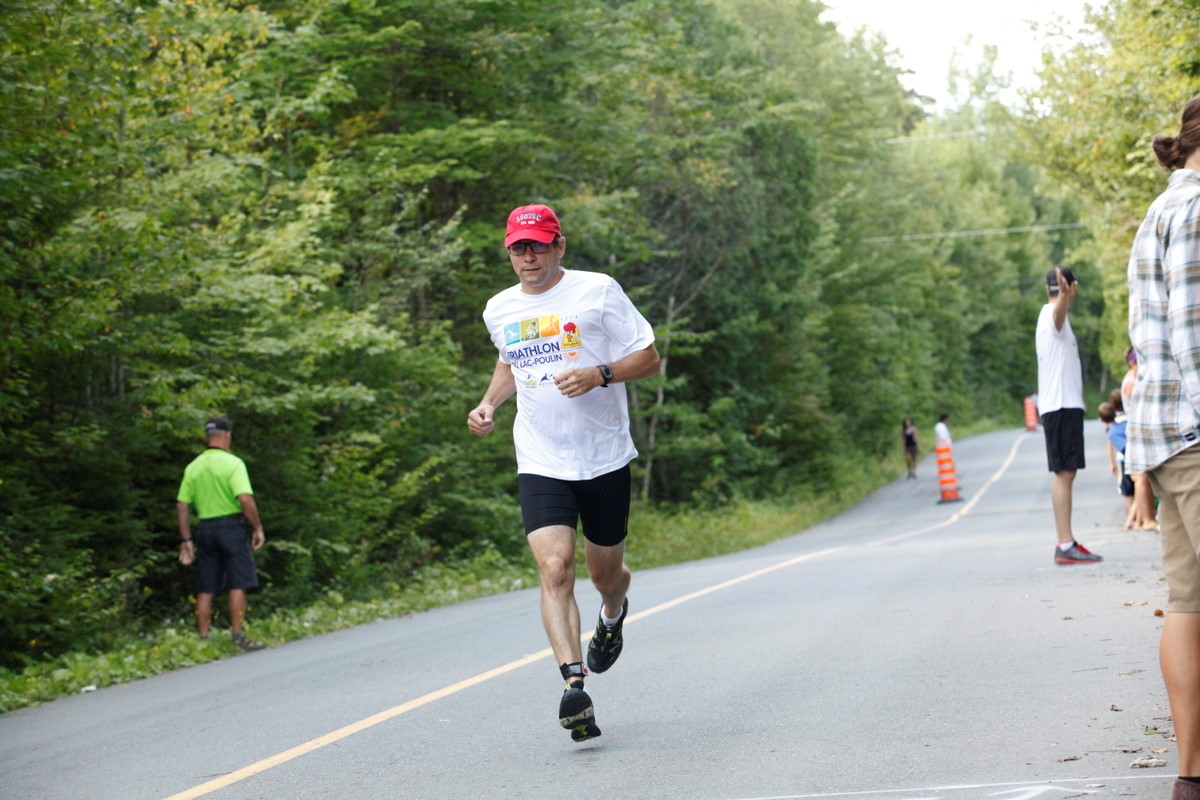 (299 photos) Plus de 150 braves pour le Premier Triathlon du Lac-Poulin