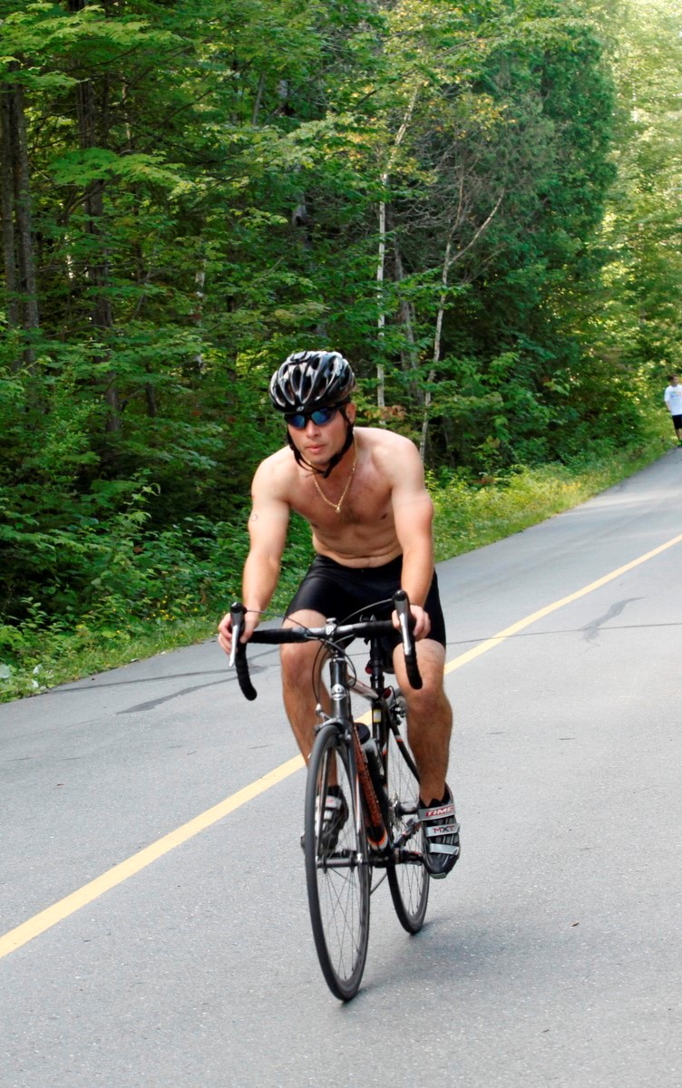 (299 photos) Plus de 150 braves pour le Premier Triathlon du Lac-Poulin