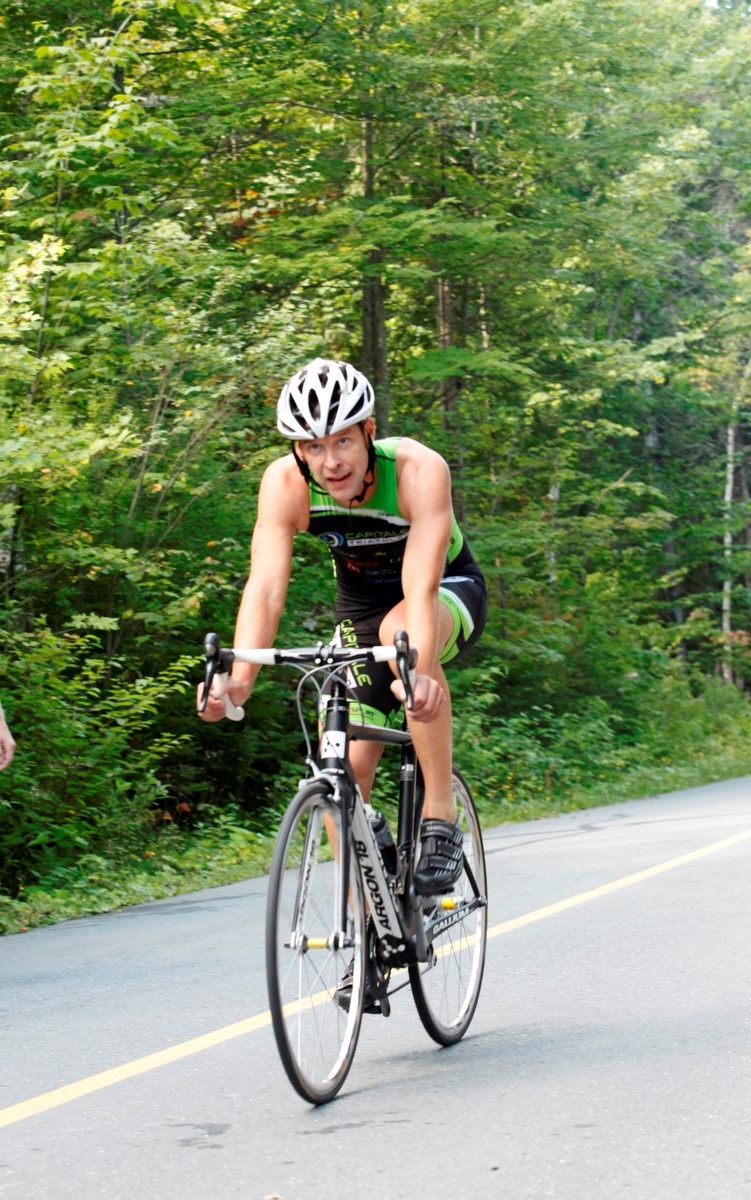 (299 photos) Plus de 150 braves pour le Premier Triathlon du Lac-Poulin
