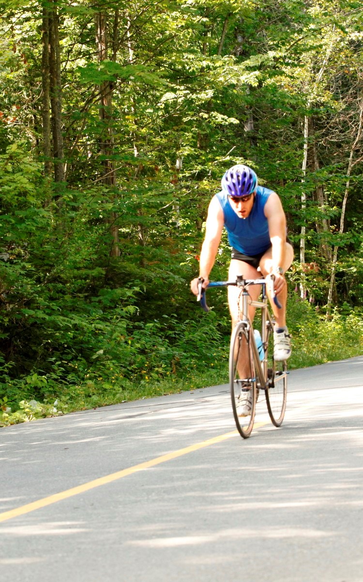 (299 photos) Plus de 150 braves pour le Premier Triathlon du Lac-Poulin
