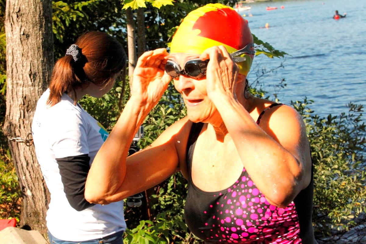 (299 photos) Plus de 150 braves pour le Premier Triathlon du Lac-Poulin
