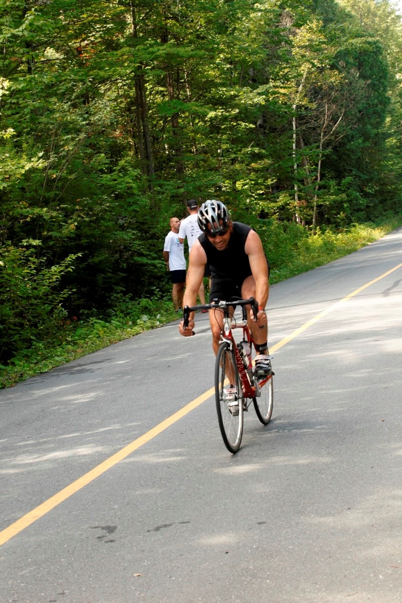 (299 photos) Plus de 150 braves pour le Premier Triathlon du Lac-Poulin