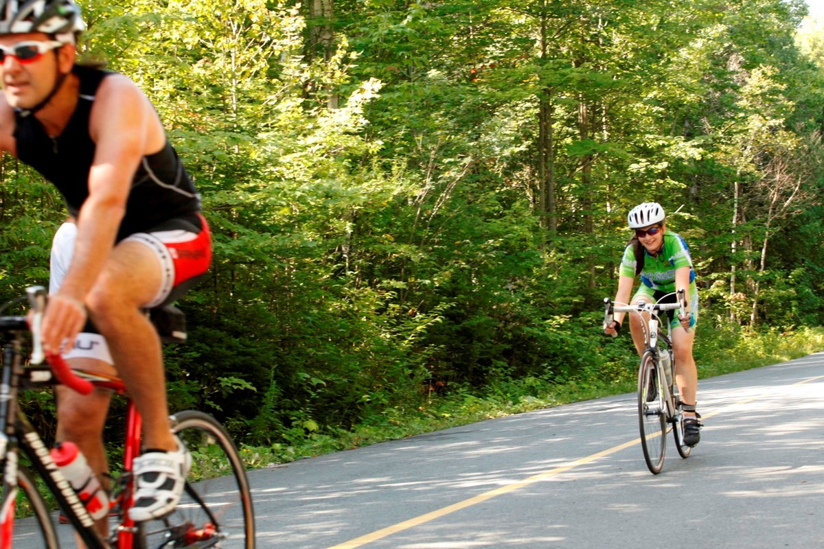 (299 photos) Plus de 150 braves pour le Premier Triathlon du Lac-Poulin
