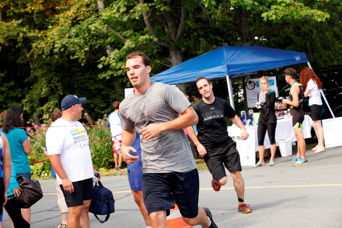 (299 photos) Plus de 150 braves pour le Premier Triathlon du Lac-Poulin