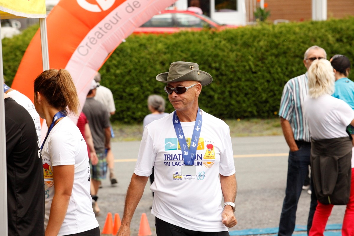 (299 photos) Plus de 150 braves pour le Premier Triathlon du Lac-Poulin