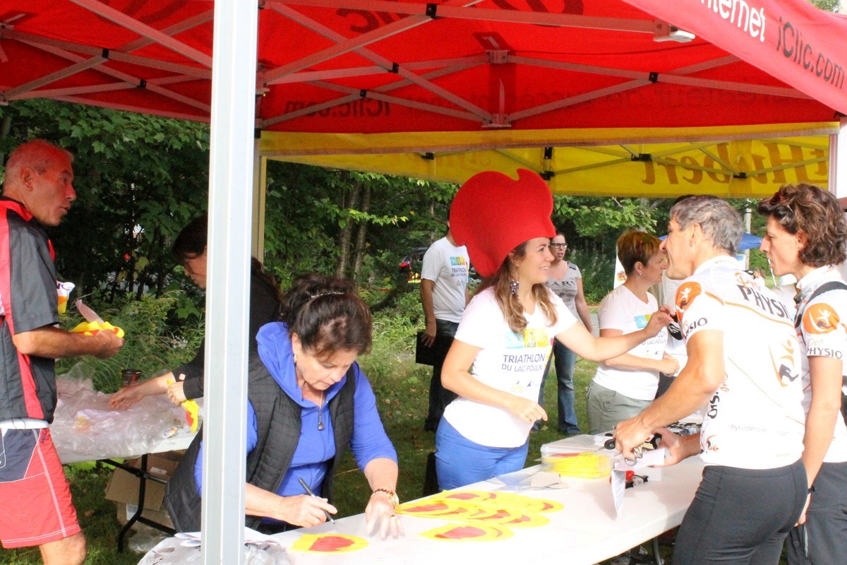 (299 photos) Plus de 150 braves pour le Premier Triathlon du Lac-Poulin