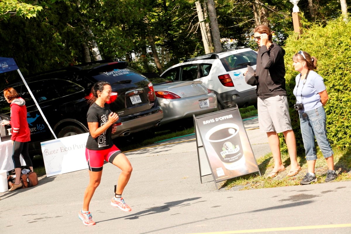 (299 photos) Plus de 150 braves pour le Premier Triathlon du Lac-Poulin