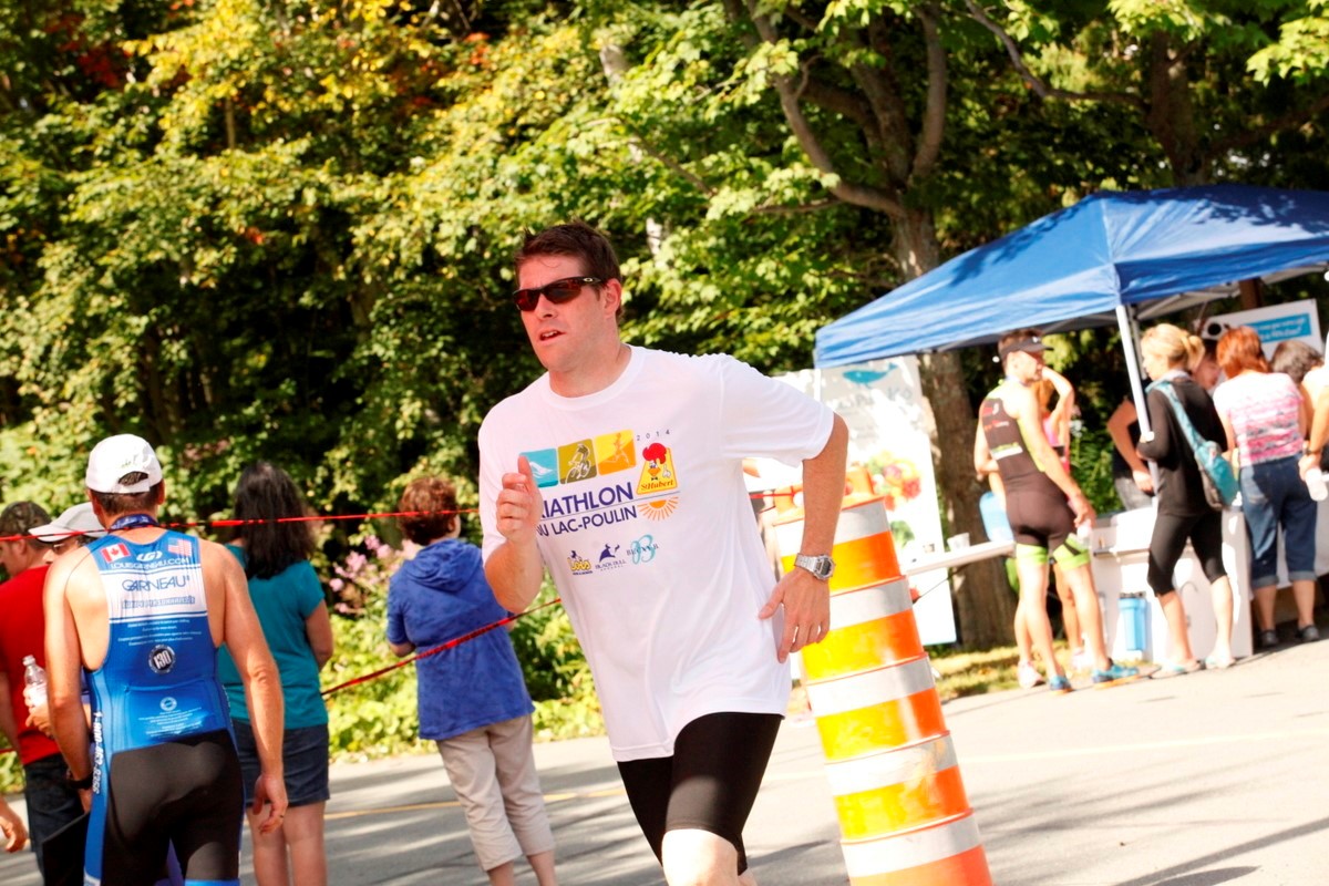 (299 photos) Plus de 150 braves pour le Premier Triathlon du Lac-Poulin