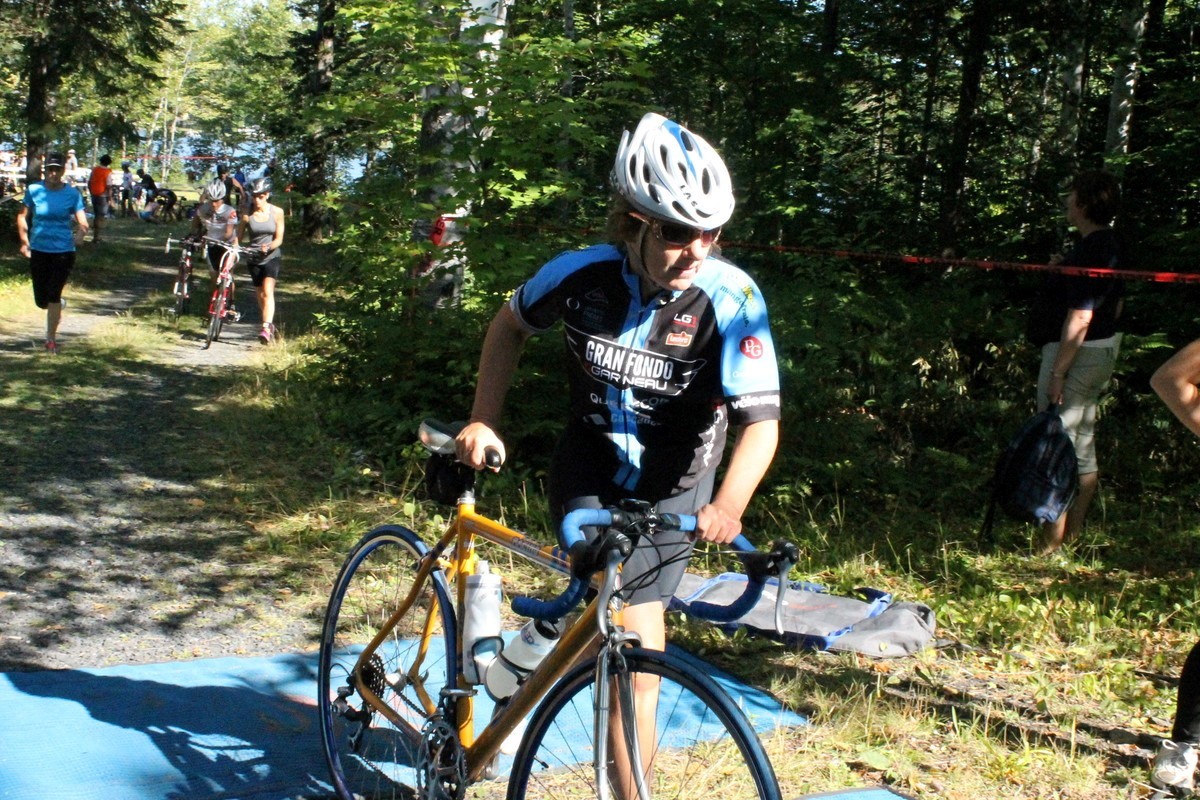 (299 photos) Plus de 150 braves pour le Premier Triathlon du Lac-Poulin